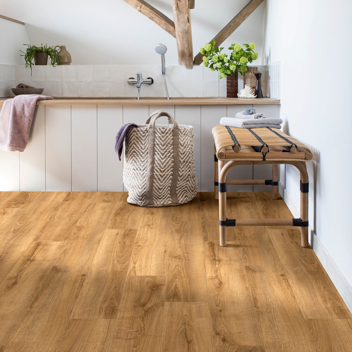 Furlong Aurora LVT