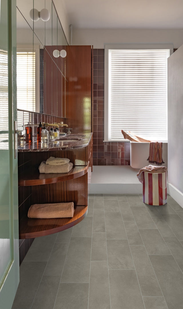 Furlong Signature vinyl room set